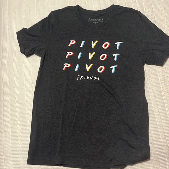 FRIENDS Pivot t-shirt - Picture 1 of 1